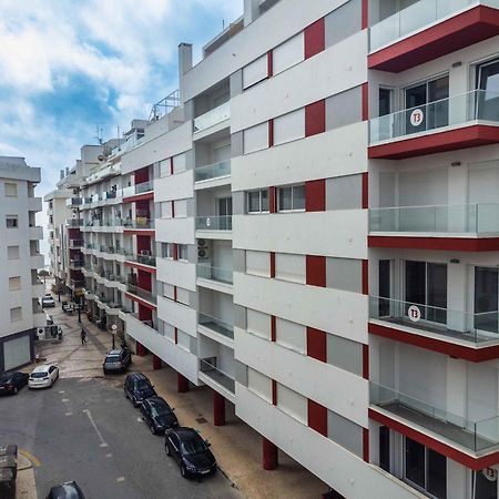 Caravelas 2-Bedroom Apartment With Pool - 50M From The Beach Armação de Pêra المظهر الخارجي الصورة