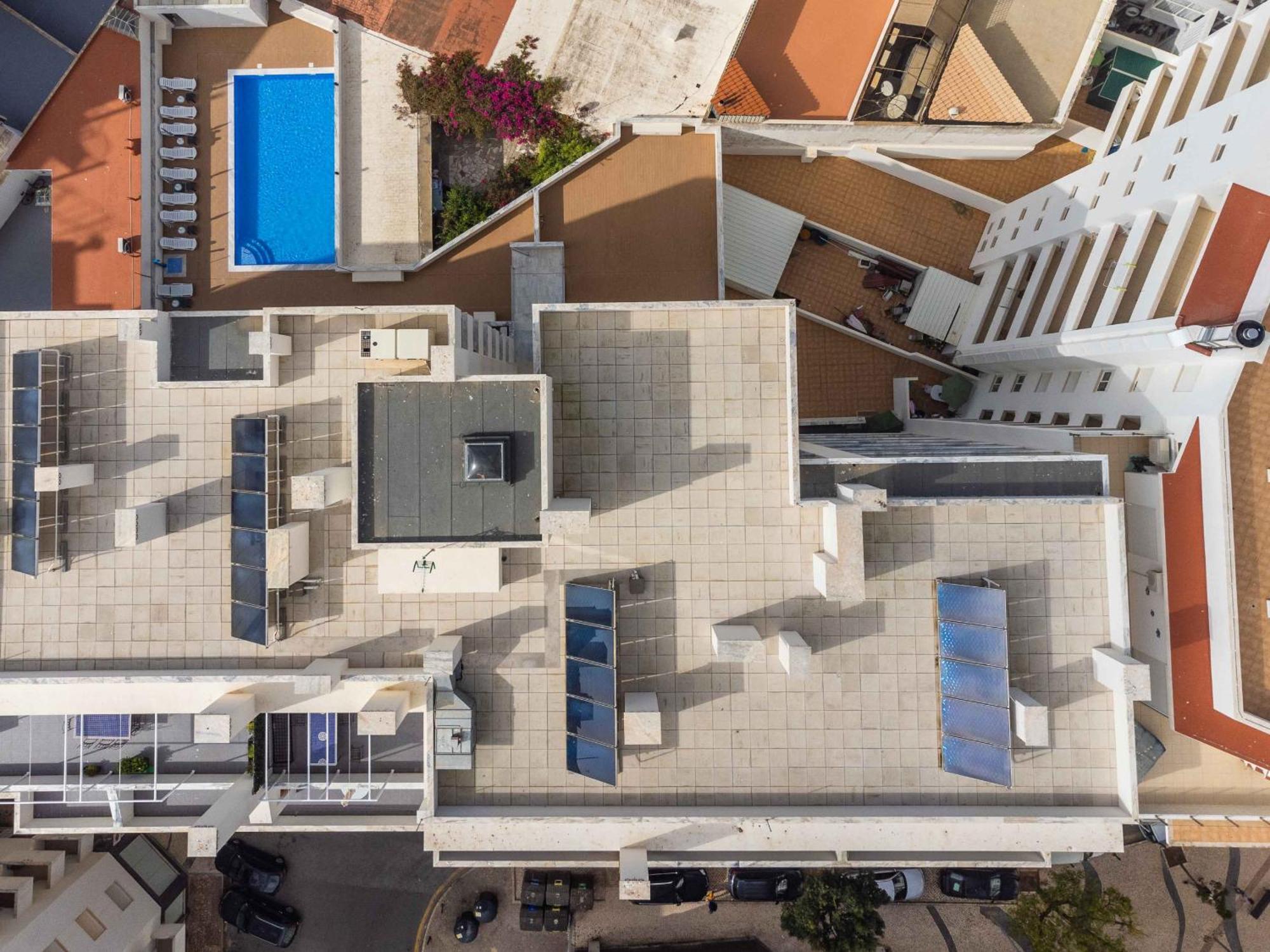 Caravelas 2-Bedroom Apartment With Pool - 50M From The Beach Armação de Pêra المظهر الخارجي الصورة